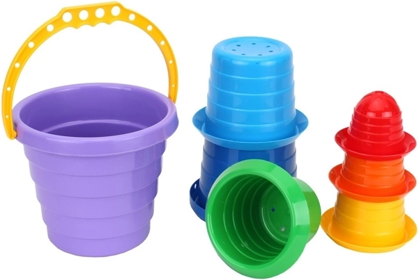 Opvouwbare kinderpiramide met bekers en emmer