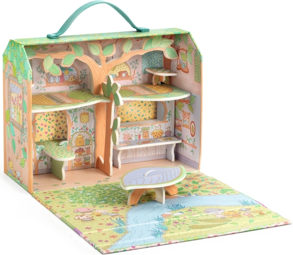 Koffertje dat verandert in een boomhuis