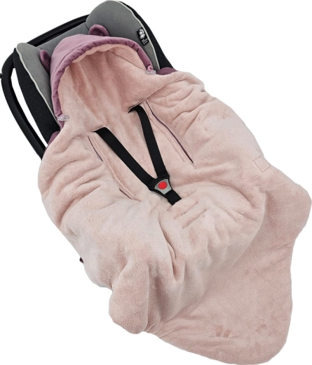 Eenvoudige installatie zonder de gordels los te maken