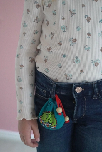 Mogelijkheid om aan kleding vast te maken