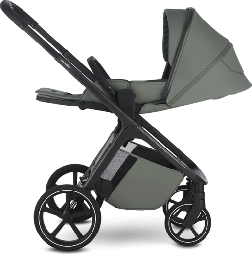 Kinderwagen die met het kind meegroeit