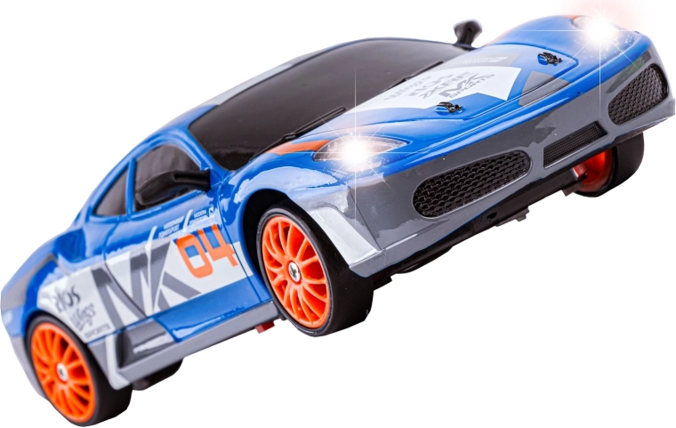 4WD-aandrijving en driftwielen voor scherpe slides