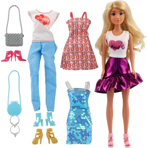 Rijke set kleding en accessoires