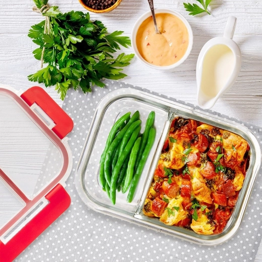 Twee compartimenten voor perfecte scheiding van gerechten