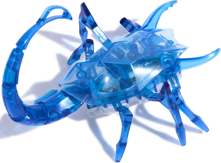 Transparant design en scharnierende poten