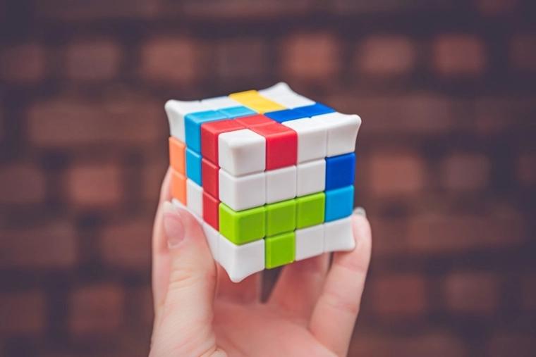 Compacte puzzel voor in de hand