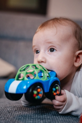 Veilig bijtspeeltje zonder schadelijke stoffen