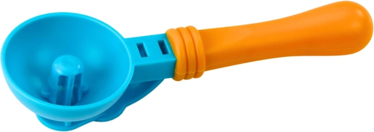 Functionele ijsschep voor het eenvoudig maken van bolletjes