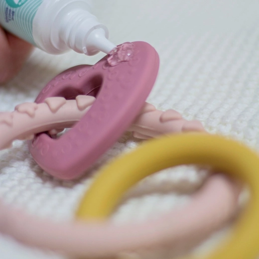 Zachte massage van het tandvlees en snelle verlichting