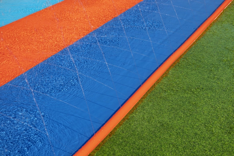 Constante waterfilm voor snelle glijpartijen