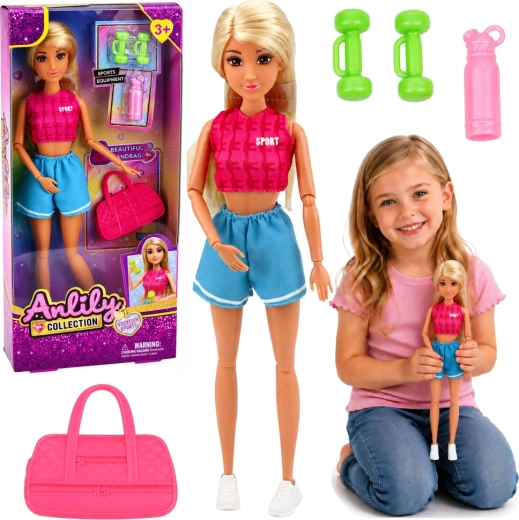 Anlily-pop in sportoutfit met accessoires (halters, tas en fles)