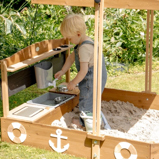 Modderkeukentje met spoelbak voor spelen met water, zand en modder