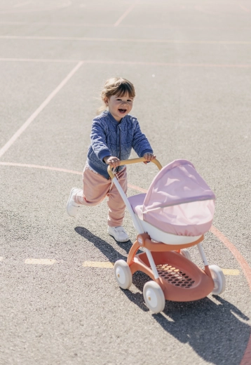 Stabiel metalen frame en stille wielen
