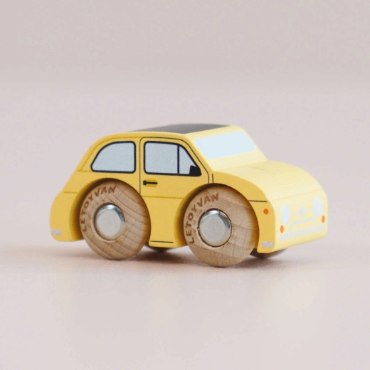 Le Toy Van houten autootje Fifi GT60