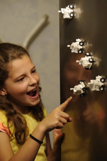 Rijden op verticale metalen oppervlakken