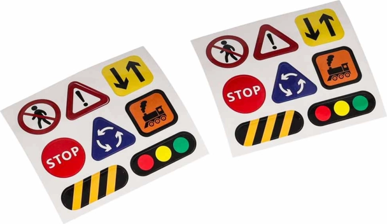 Verkeersborden en stickers voor realistisch spel