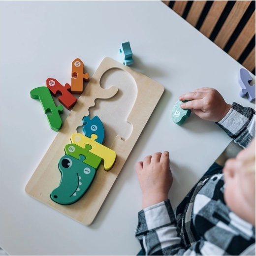 Spelenderwijs vormen en kleuren leren
