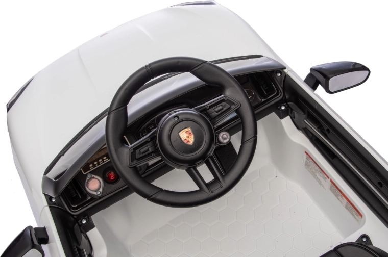 Realistisch interieur met multimedia