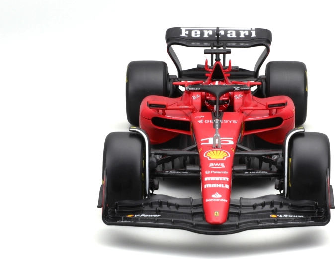 schaal 1:24 met draaibare wielen