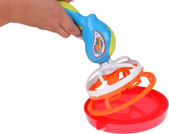 Eenvoudig gebruik met bakje voor de oplossing