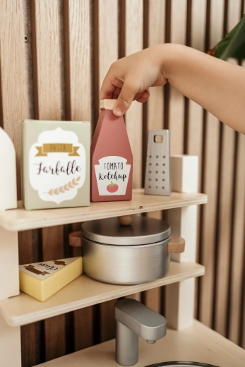 Prachtige houten afwerking voor de kinderkeuken