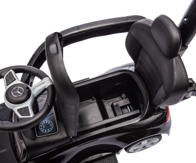 Opbergruimte onder de zitting