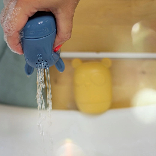 Leuk water scheppen en sproeien