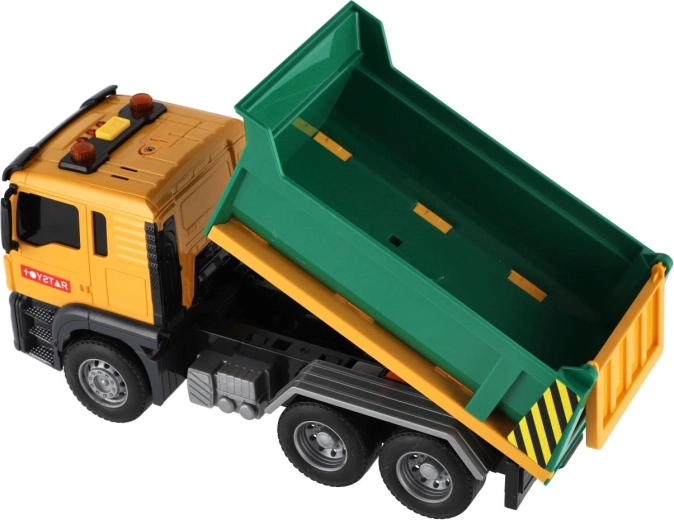Kiepbak om de lading te lossen
