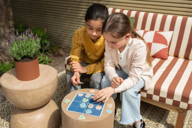 Plezier bij zelfstandig spelen en samen spelen