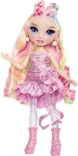 Pastelkleurige modieuze look van Bella Parker