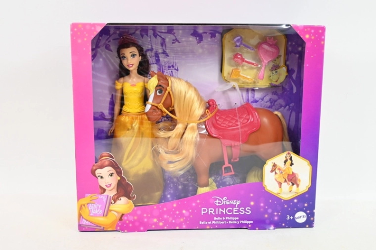 Disney Princess Belle met haar paard Filip