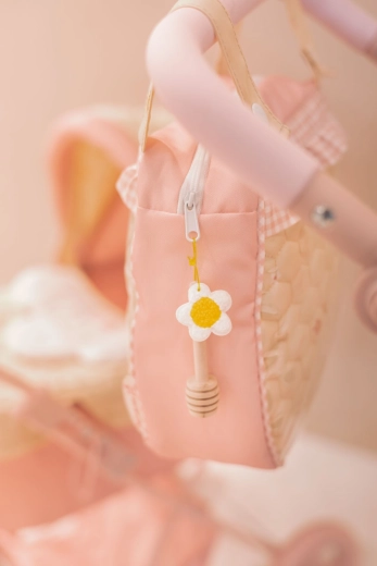 Accessoires voor het spel: zonnescherm, tas en schattige details