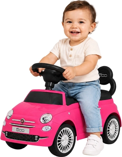 Opbergruimte onder de zitting en gelicentieerd Fiat 500-design