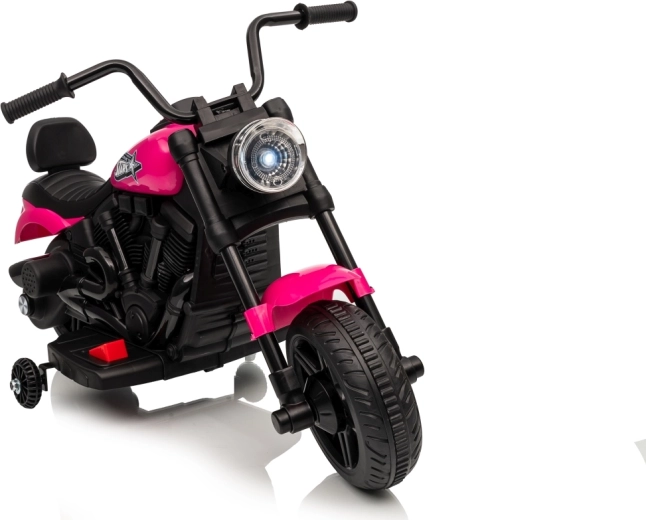 Realistische LED‑koplamp en ingebouwde melodieën