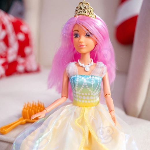 Lang roze haar voor creatieve kapsels
