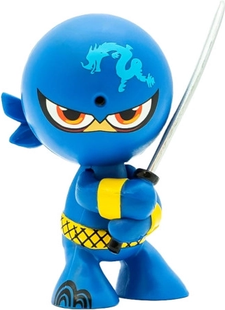 Gedetailleerde afwerking en “ninja”-accessoire