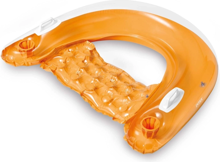 Twee bekerhouders binnen handbereik