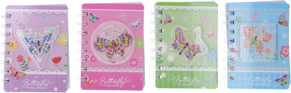 Notitieblok 8 × 11,5 cm, 60 pagina’s, met doolhof en vlindermotief