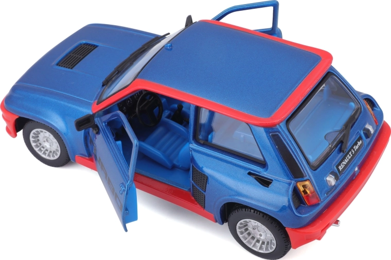 Te openen deuren en realistisch interieur