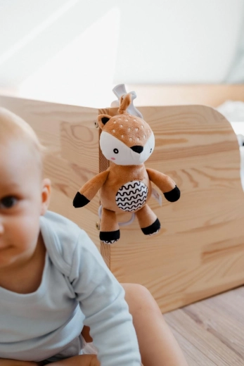 Knuffelzachte pluche en vormen om te ontdekken
