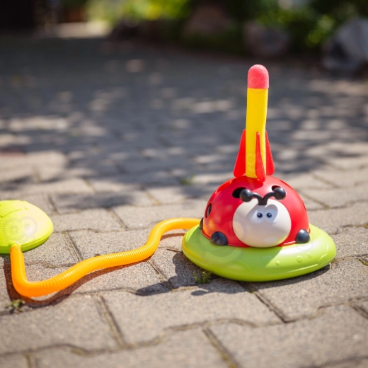 Lucht-aangedreven raketlanceerder zonder batterijen