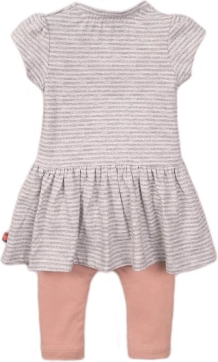 Tweedelige outfit om makkelijk aan te trekken