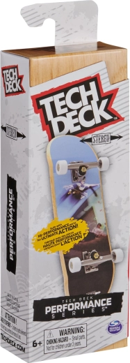 Realistisch rijgevoel dankzij houten deck