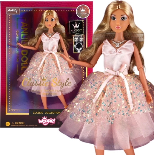 Pop Lily 30 cm met lang blond haar in een roze jurk en sieraden