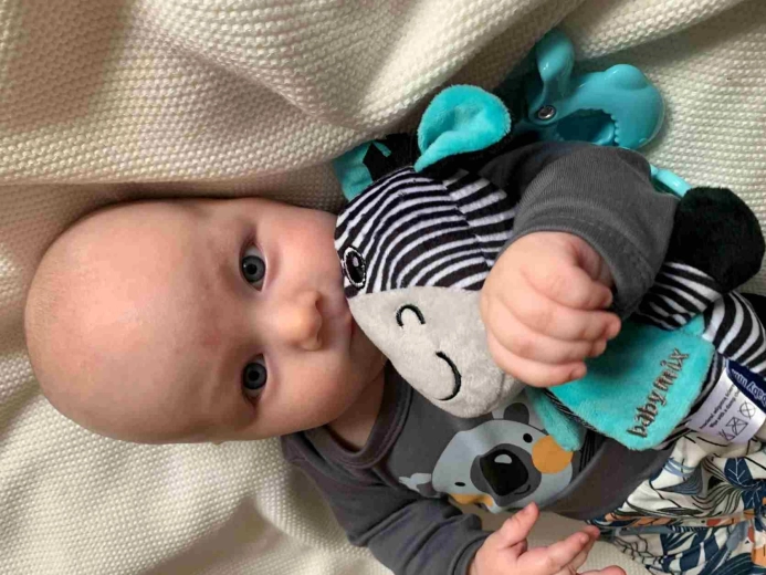 Praktische clip voor kinderwagen en autostoeltje