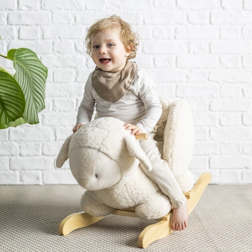Stabiele houten basis met voetsteunen