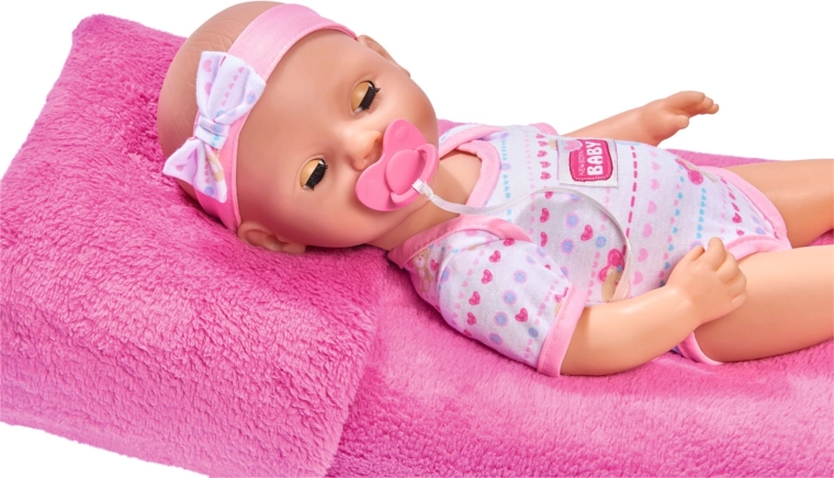 Beweeglijke oogleden en gedetailleerde afwerking