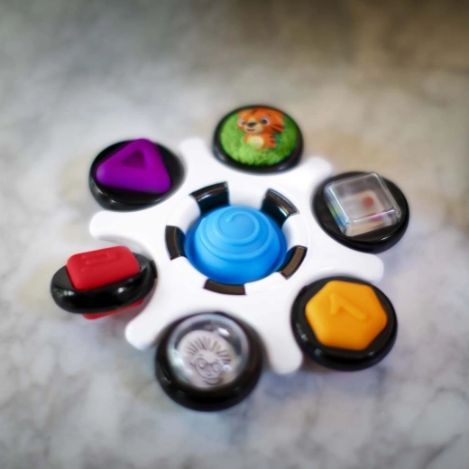 Zintuiglijke stimulatie van kleuren, geluiden en texturen