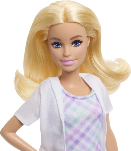 Barbiepop in een carrière-outfit