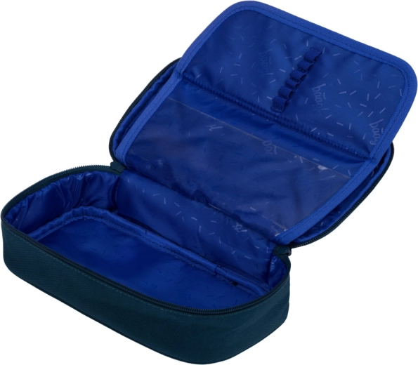 Ruim etui en slimme organisatie van schrijfwaren